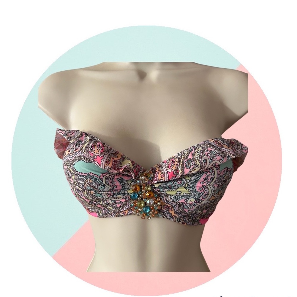 Victoria secret swimsuit Top with Rhinestones 34D